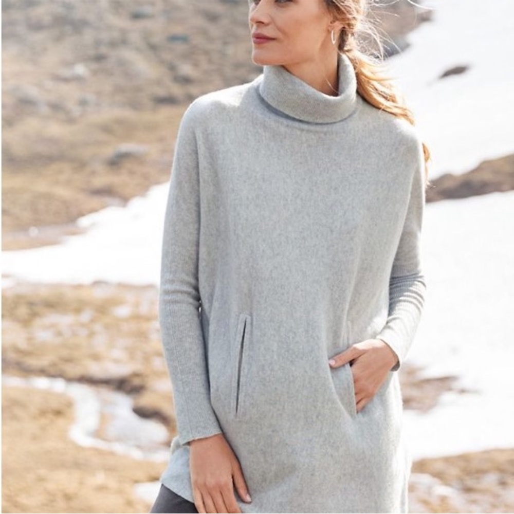 Garnet Hill, Gray Oversized Turtleneck Sweater, Size Small